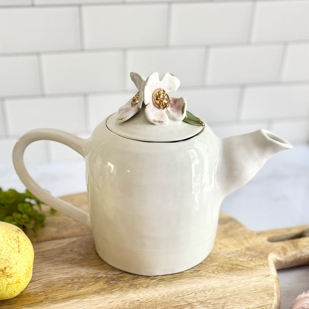 The Serafina Teapot