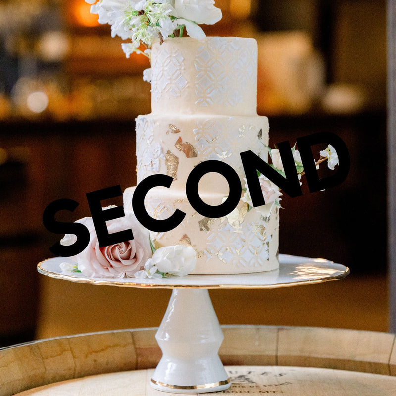 ARIANA CAKE STAND